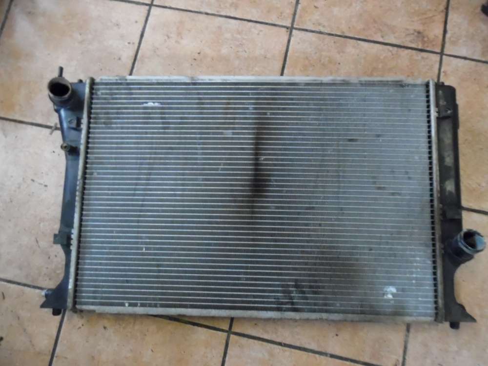 Toyota Corolla Verso 2,2d Wasserkühler Kühler