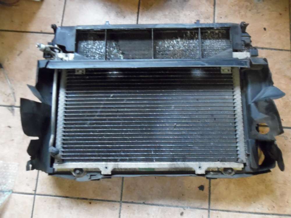 Mercedes E-Klasse W210 Kühler Wasserkühle Kondensator A2108300370