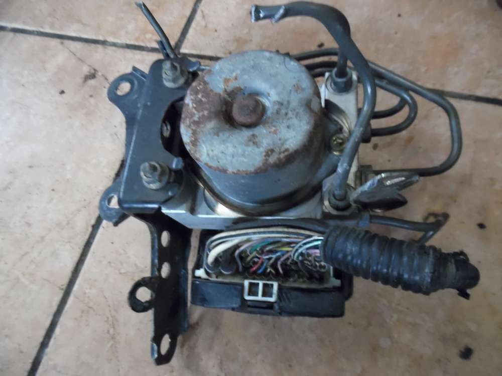 Toyota Yaris Verso P2 ABS Hydraulikblock Steuergerät 89541-52230