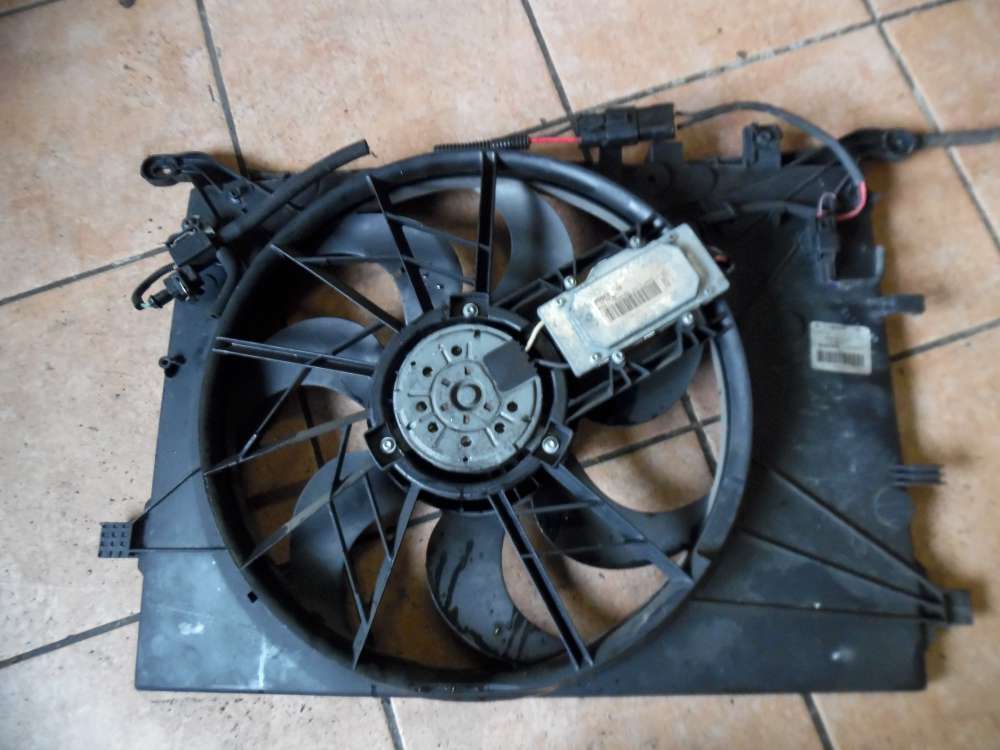 Volvo V70 II Kühlerlüfter Motorkühlung 30680547 1137328081