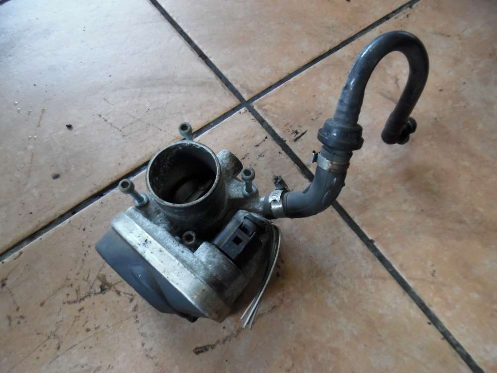 VW Golf IV 1,4 Drosselklappe 036133062L
