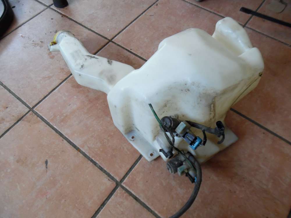 Chrysler Voyager III GS Wischwasserbehälter mit 2x pumpe 04717462