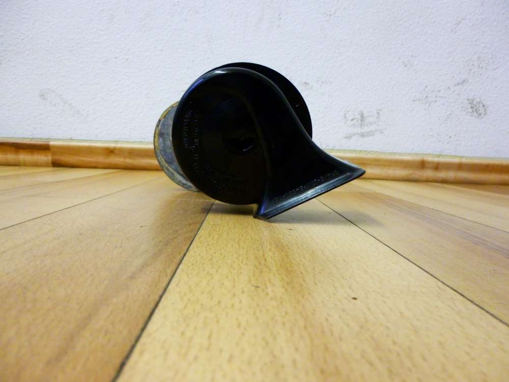 Signalhorn/Hupe Audi A4 Bj 1998 Klaxon TR99 0092018 / 8D0 951 229 C / 12 V