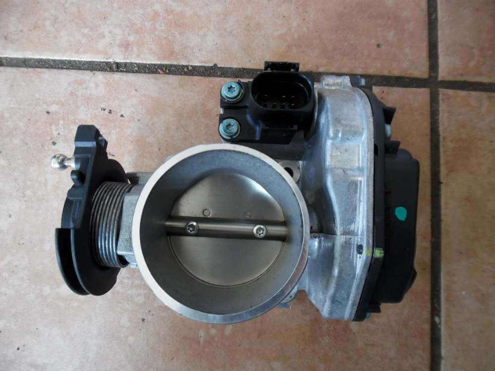 VW Passat 3B5 1.8 T, Audi A4 Drosselklappe 058133063Q