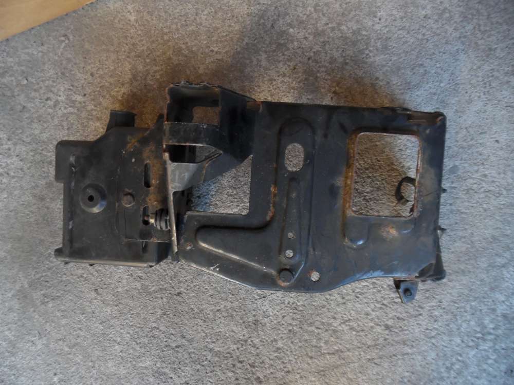 Alfa-Romeo 147 Batteriekasten Abdeckung Batteriehalter