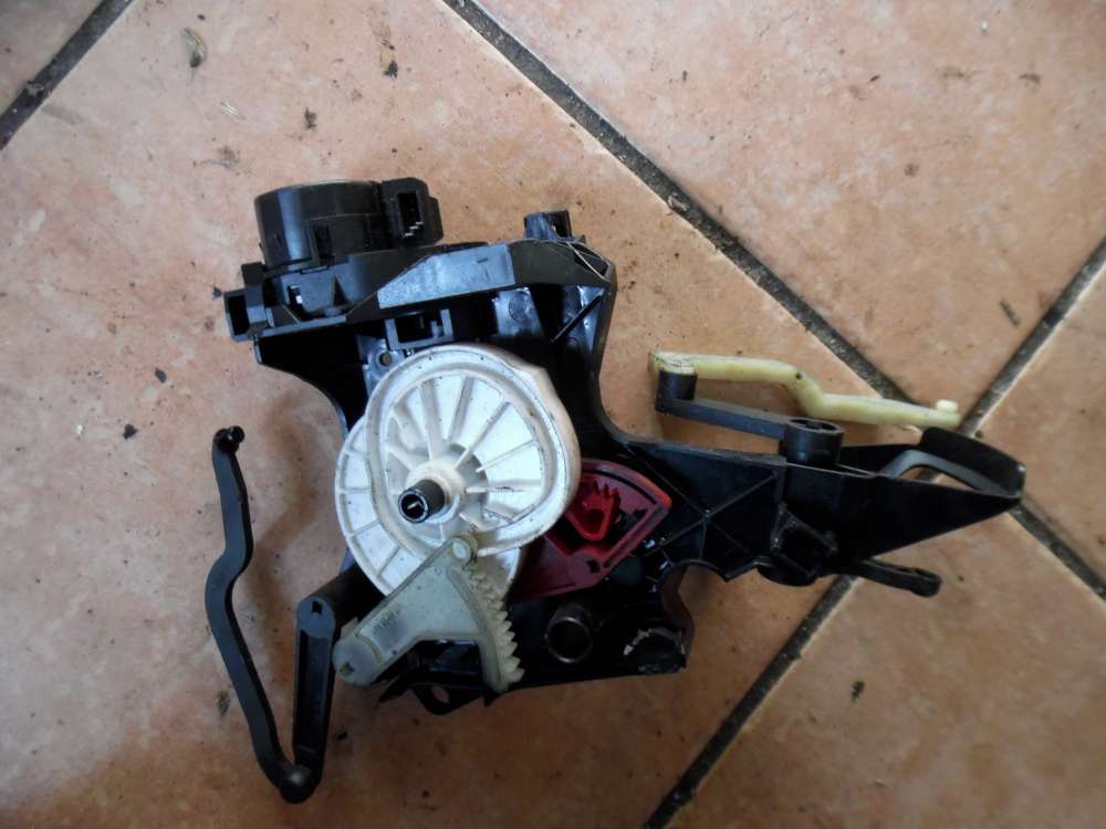 BMW 3er E46 320d Stellmotor Heizung 6912522