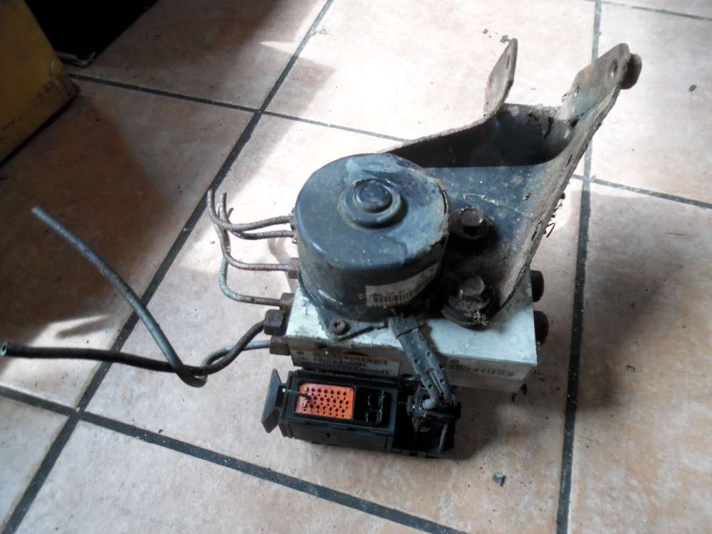 Chrysler 300M ABS Steuergerät Hydraulikblock P04779084AE