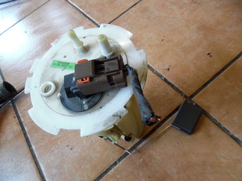 Chevrolet Nubira Kraftstoffpumpe Benzinpumpe 96495939