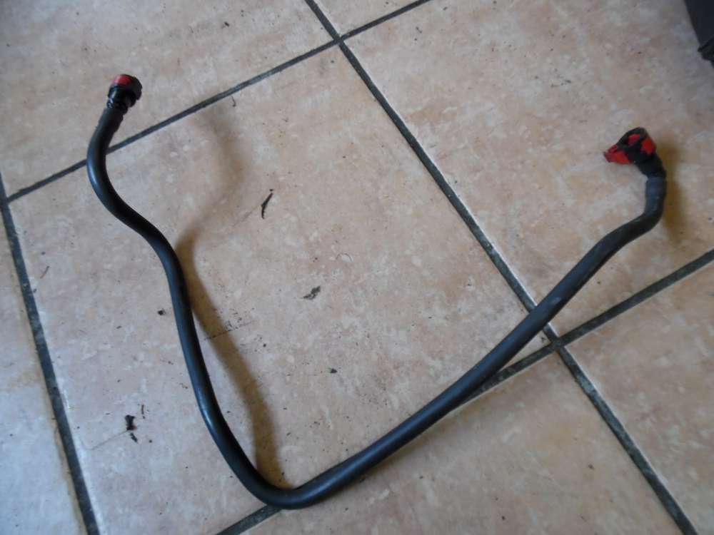 Ford Focus I Kraftstoff Schlauch Leitung