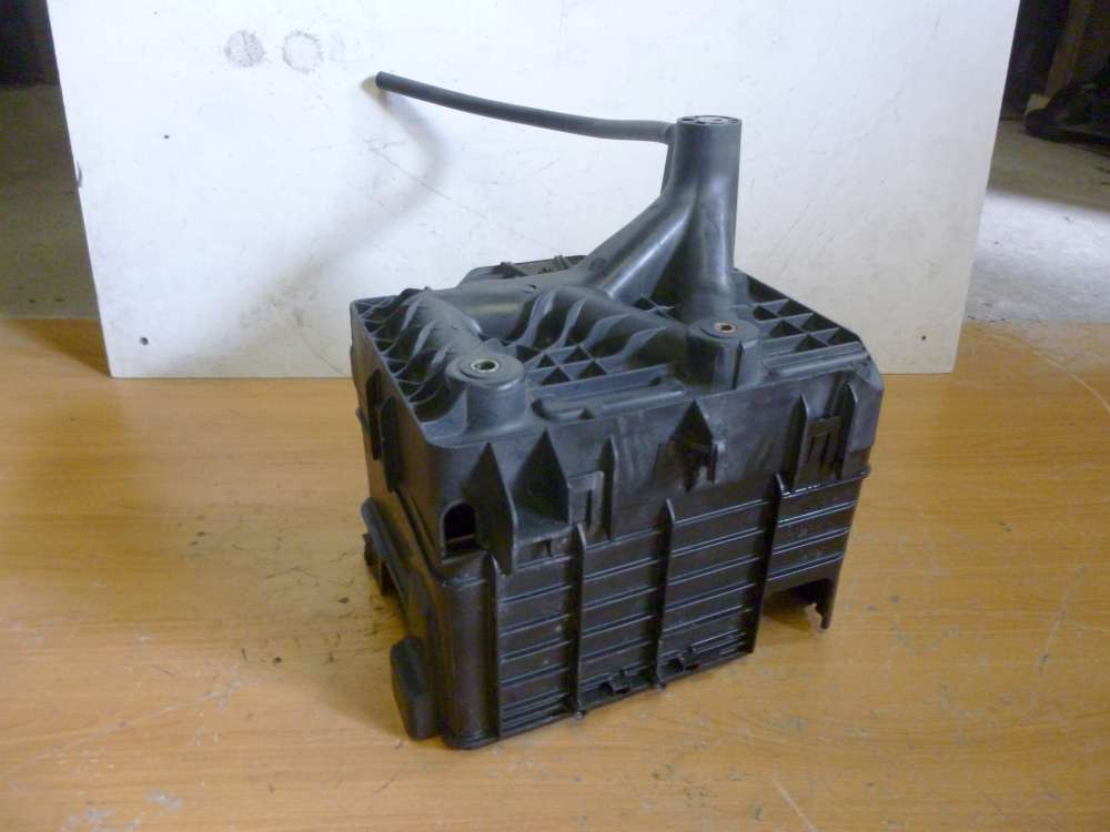 VW Polo 9N Batteriekasten Kasten Abdeckung Batterie 6Q0915419G