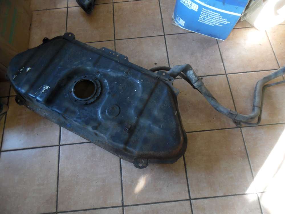 Toyota Yaris Verso Kraftstofftank Benzintank mit Einf?llstutzen