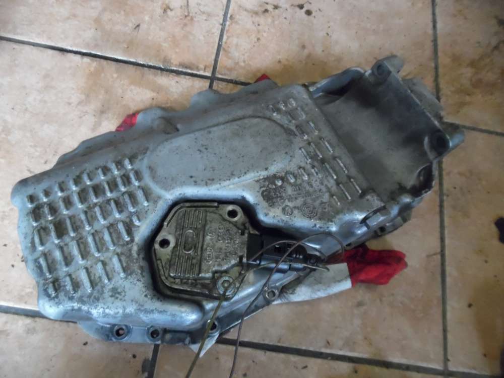 Audi A3 1,6L Ölwannenabdeckung 03C103603