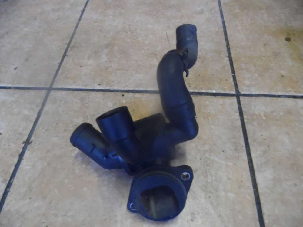 VW Golf VI 2.0 TDI Thermostatgehäuse V7548004