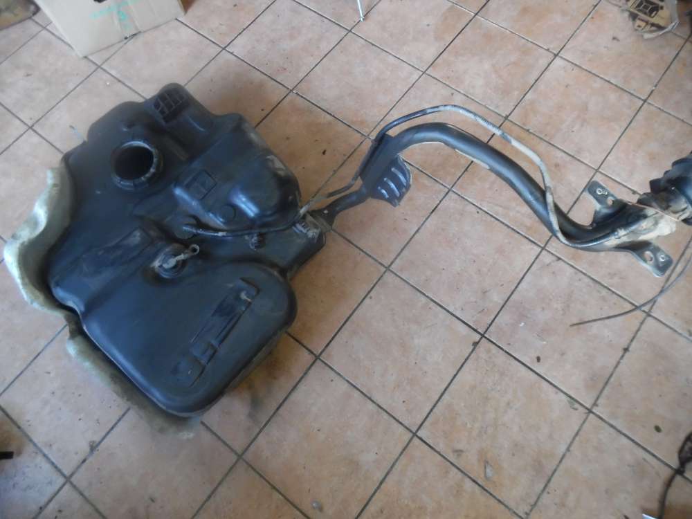 VW Touran 1T Kraftstofftank Kraftstoffbehälter mit Einfüllstutzen 1T0201055