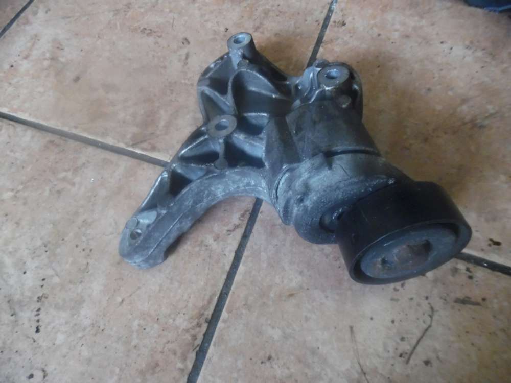 Skoda Octavia 1Z 1,6 FSI Spannrolle Halter Klimakompressor 1K0260885