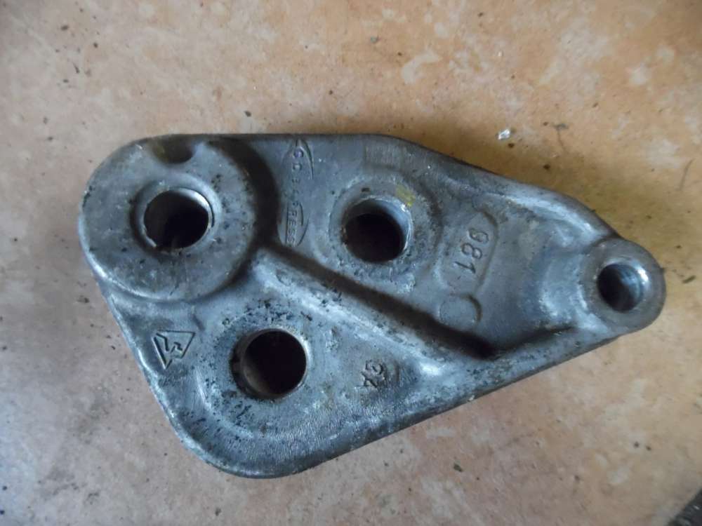 Peugeot Halterung Motorhalter