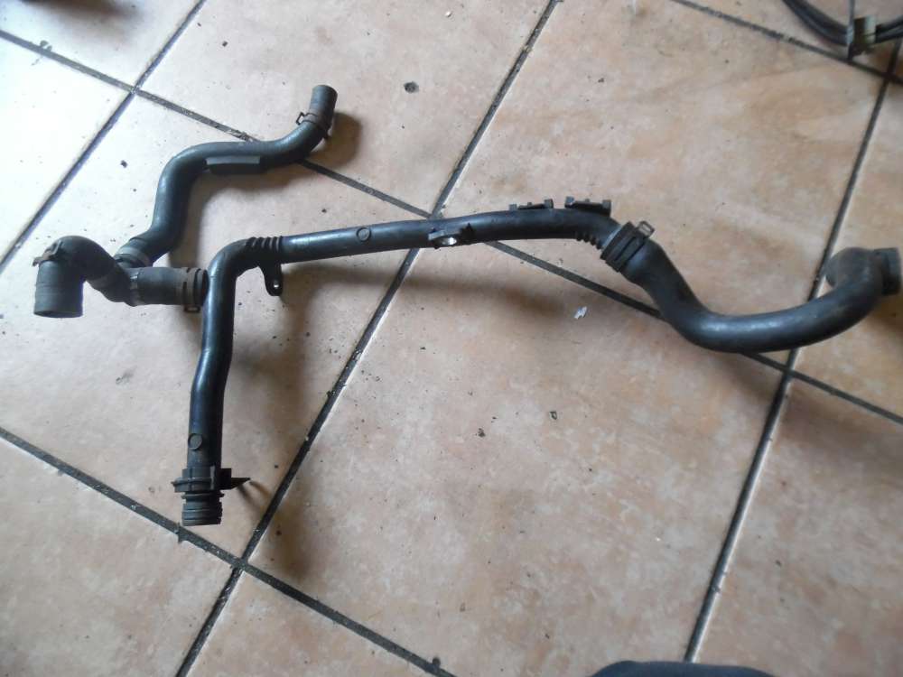 VW Tiguan Kühlwasserleitung 03L121065