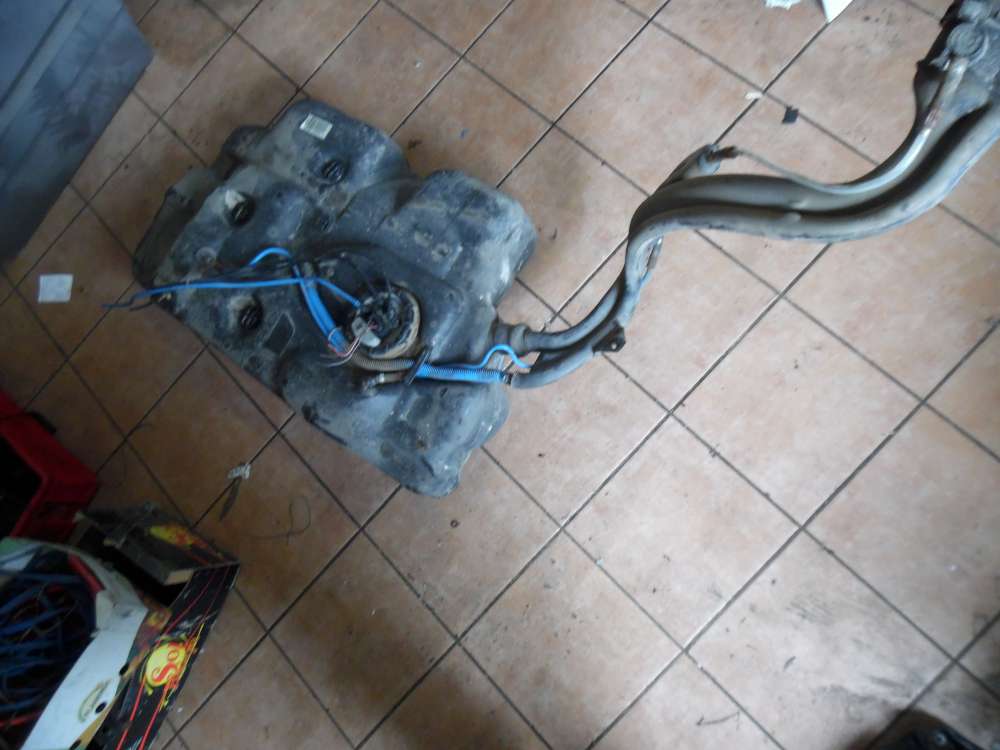 Ford Galaxy WGR Kraftstofftank, Einfüllstutzen mit Dieselpumpe 7M0201075 YM219002