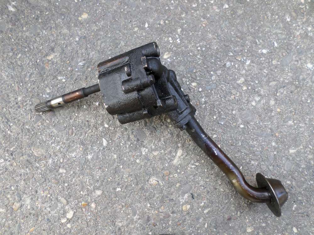 Audi A6 1,8I Ölpumpe 058115153