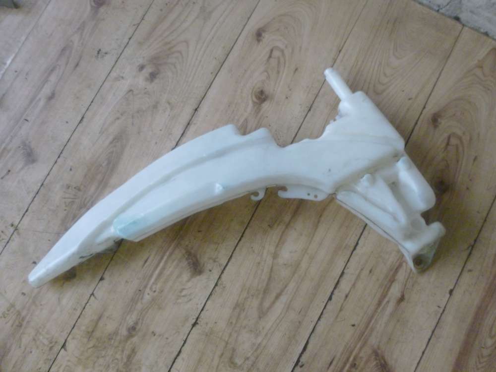 Ford Focus Wischwasserbehälter Waschwasserbehälter XS41-17618-CH XS41-13K163-BH