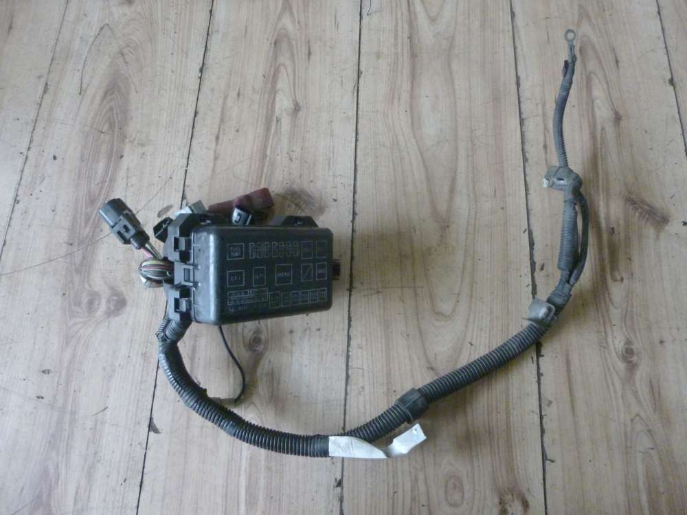 Daihatsu YRV Sicherungskasten mit Batteriekabel 82661-97201/82122-97402