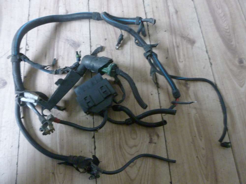 Opel Vectra B Batteriekabelbaum Kabelbaum 90504626