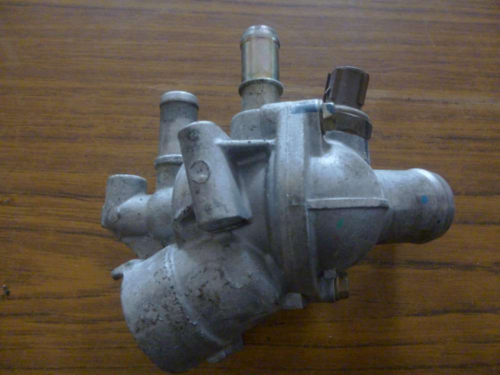 Honda RC-V Bj:2000 Thermostat K?hlwasserflansch