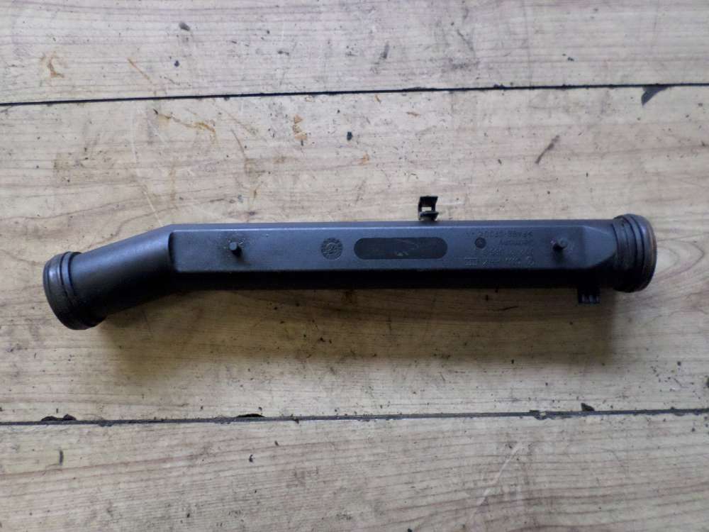 VW Golf IV, Polo 6N Wasserrohr Kühlmittelrohr 032121065D