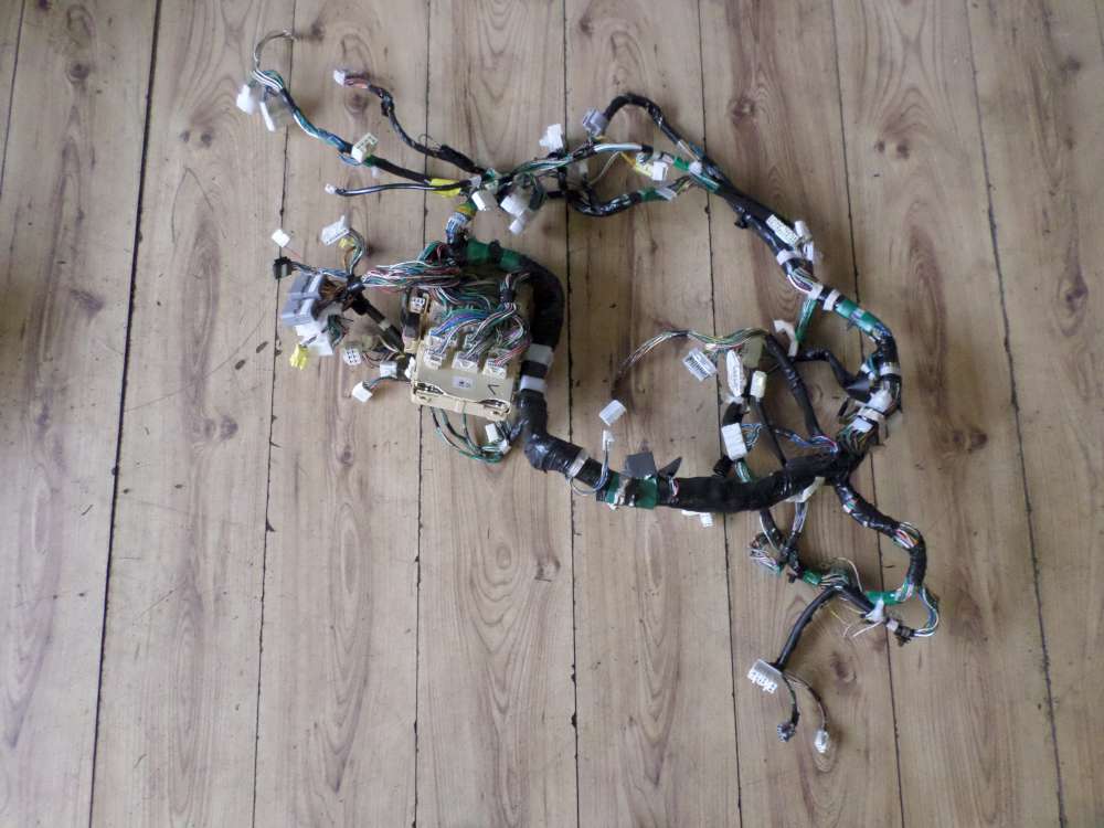 Toyota Yaris Verso Bj 2001 komplett sicherungskasten mit Motorkabelbaum 82145-52151