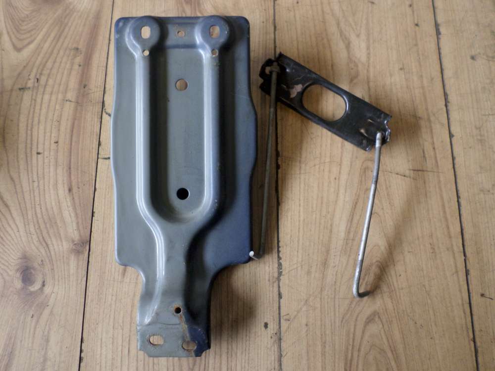 Honda CR-V Batteriehalteplatte mit halter