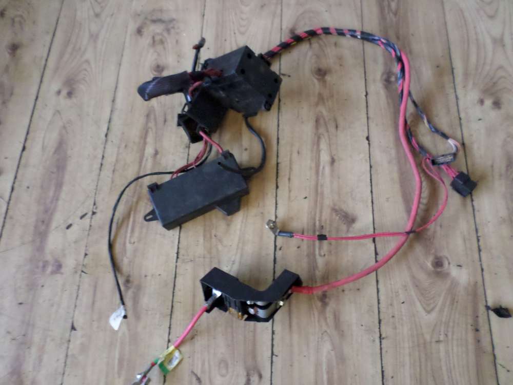 Renault Megane Sicherungskasten Batteries mit Kabelbaum 7703297189