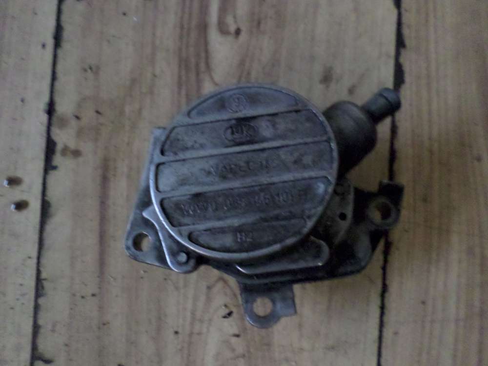 VW Golf IV Unterdruckpumpe Vakuumpumpe 038145101B