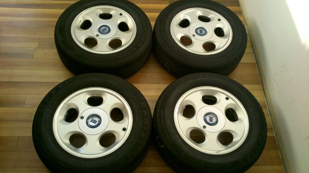 Alufelgen Lancia Sommerreifen 6,5Jx15H2 205.65 R15 Hankook und Maxxis ET:30 AZE