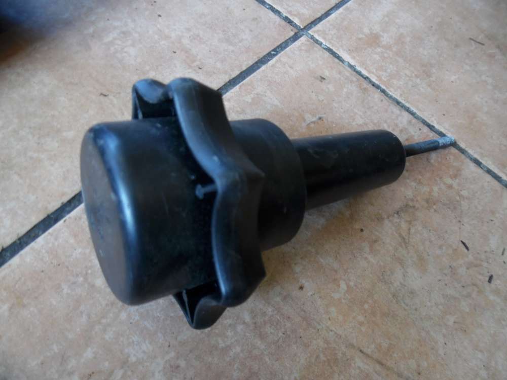 Audi A6 4B Halterung Befestigung Ersatzradschraube 4B0803899
