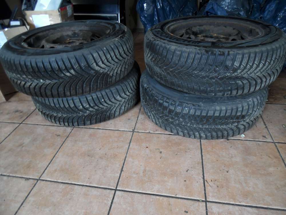 4x Stahlfelge mit Winterreifen BMW Hankook 195/65 R15 91T 6,5Jx15H2 ET42