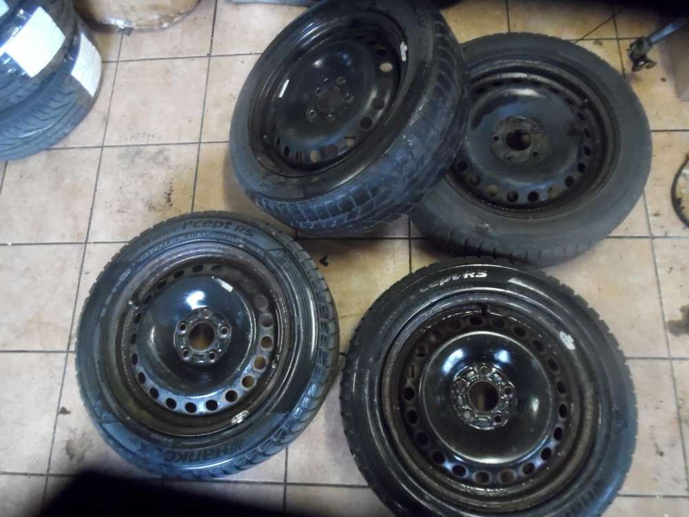 4x Stahlfelge mit Winterreifen Ford Mondeo III 205/55 R16 91H 6,5x16H2