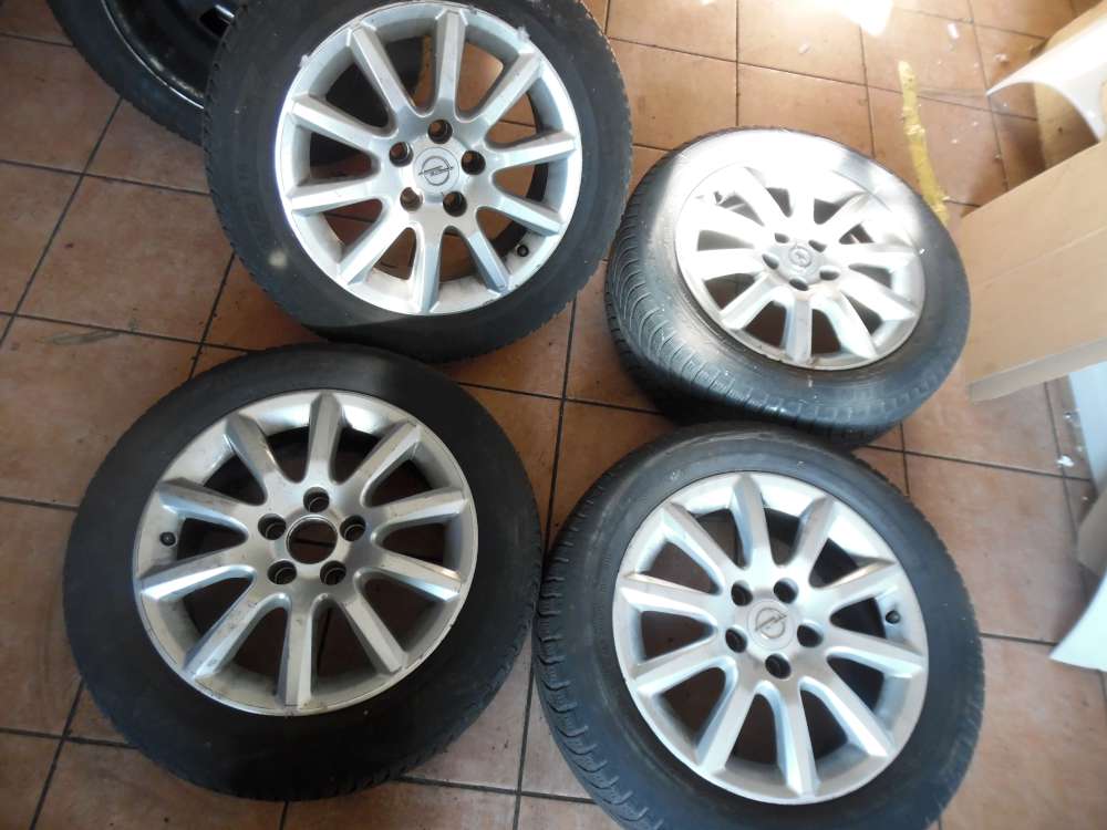 4x Alufelge mit Winterreifen Opel Astra 205/55R 16 91H ET37 6,6JX16H2 5-Loch