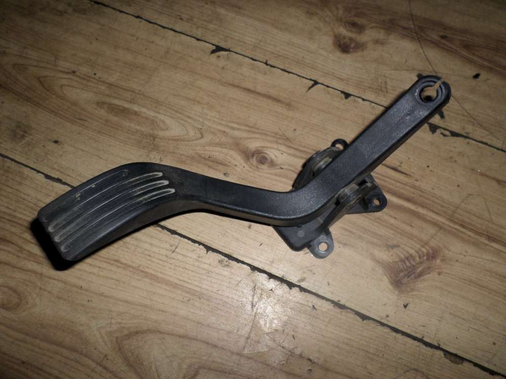 Ford Focus Gaspedal Pedal Gas 98AB-9P732AE