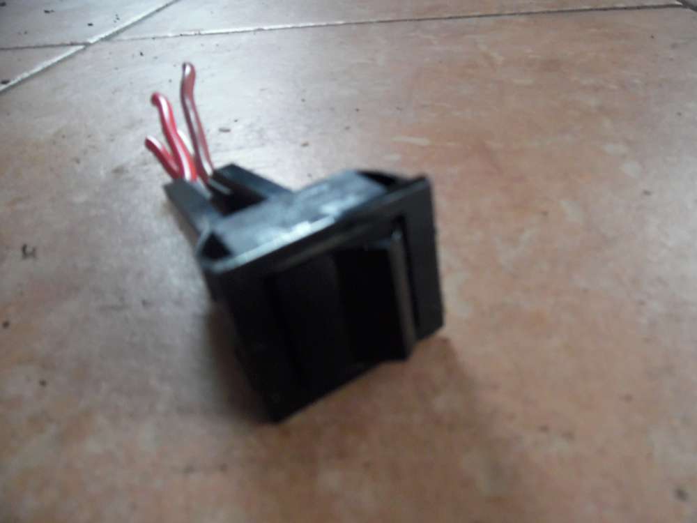 2600H11E CH 16(4)A 250V