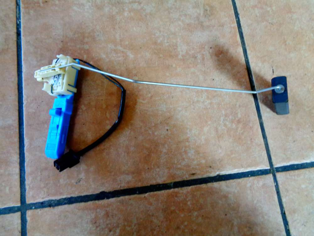 VW Passat Kombi Bj:98 Tankgeber Tank Geber 8E0919673J 8E0906087D