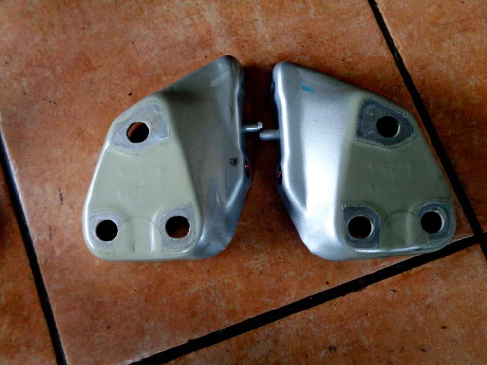 VW Golf 4 Kombi Einstellteil Halter Vorne Links und Rechts 1J0419255B / 1J0419256B