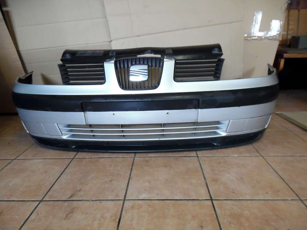 Seat Ibiza 6K Bj:2001 Sto?stange vorne Sto?f?nger mit K?hlergrill Silber Farbcode: L57N