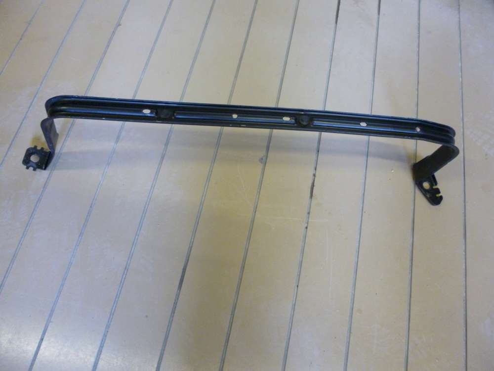 Ford Focus Bj 2006 Spannbänder Haltebänder für Benzintank Tankhalter 3M519045AD