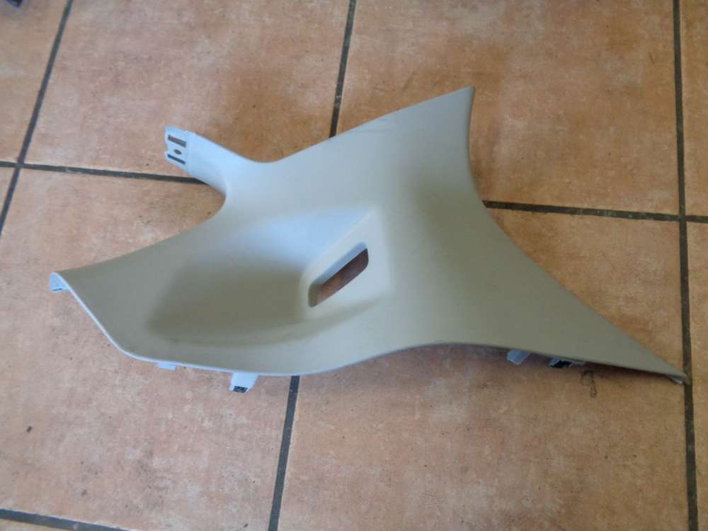 Ford Fiesta VI Gurtverkleidung Hinten Rechtrs 8A61-B31010
