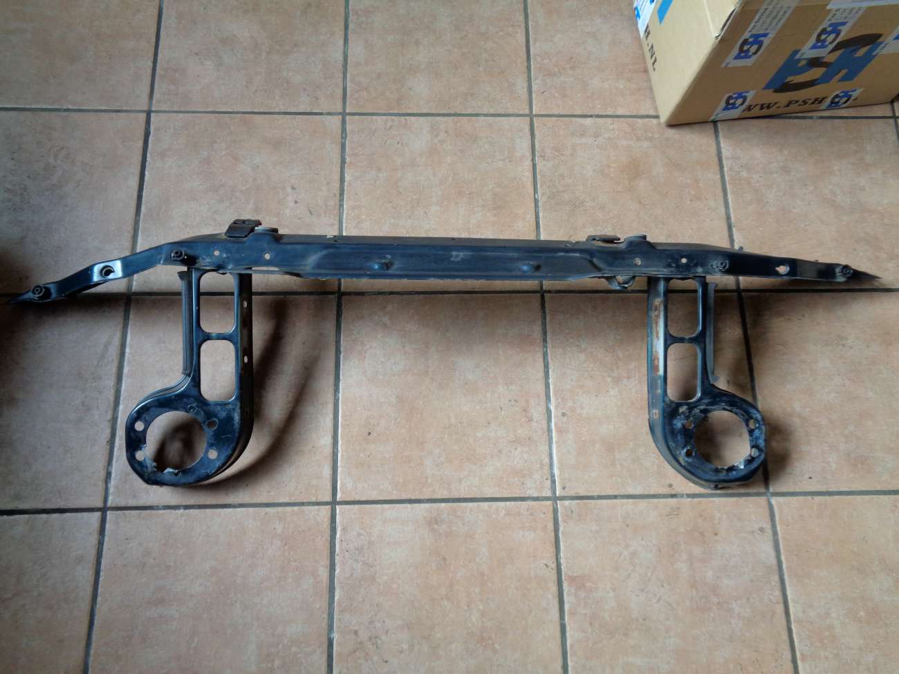 BMW 3er E36 Schloßträger Träger Frontträger 8367947