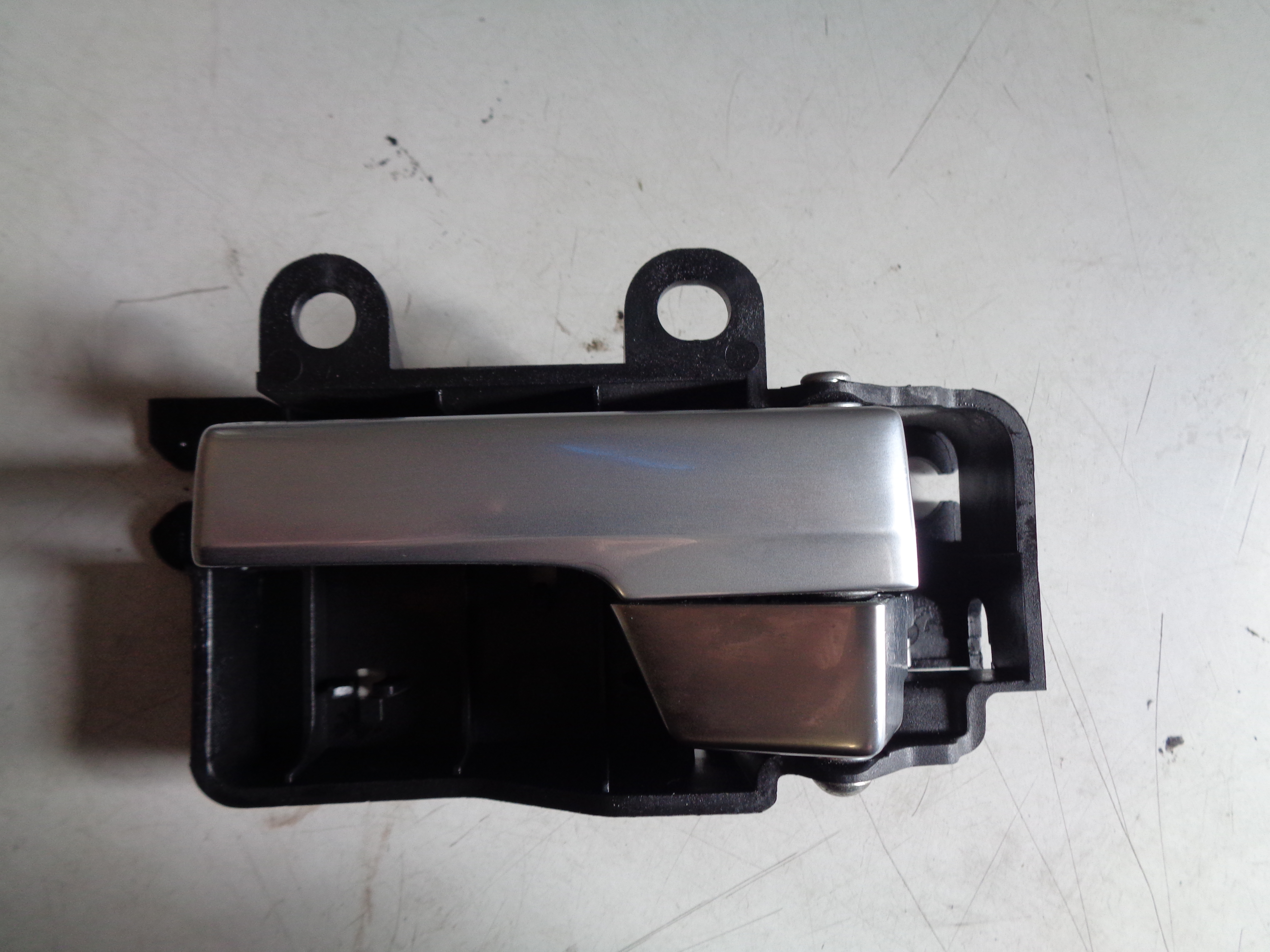 Ford Focus DA3 T?rgriff T?r?ffner vorne links / hinten links 3M51R22601
