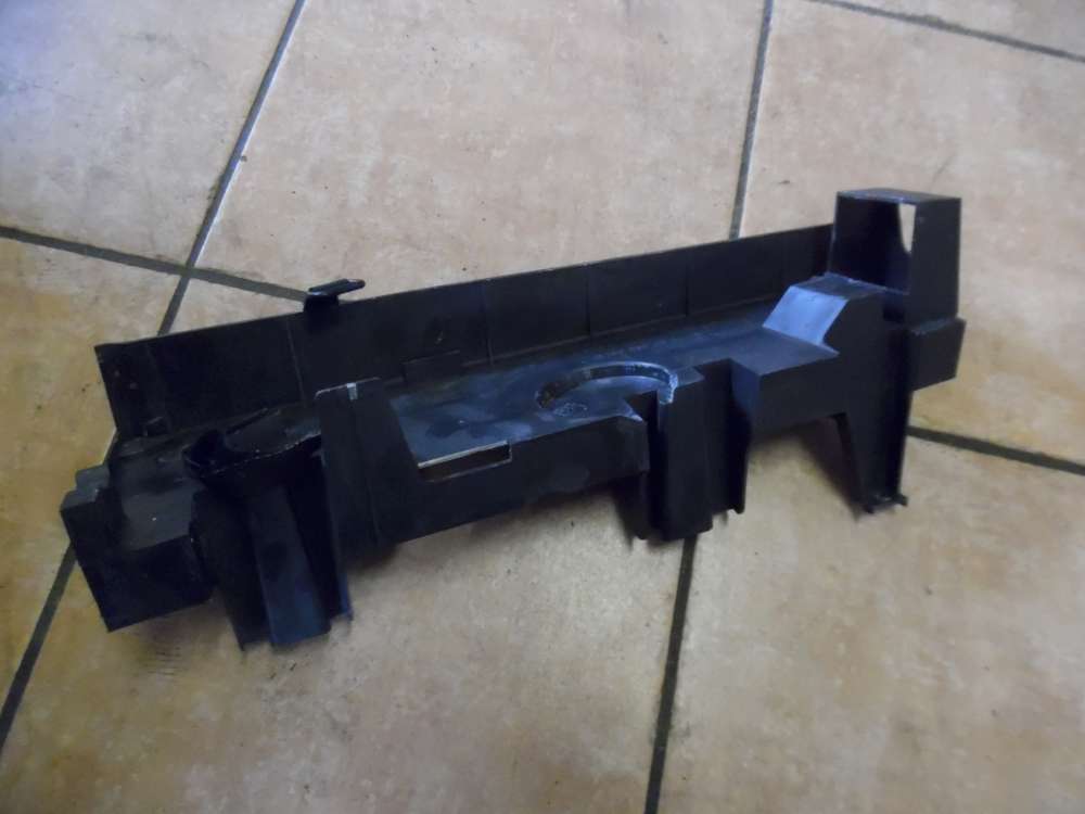 Mercedes Benz A-Klasse W168 A160 Wagenheberhalter A1688990914