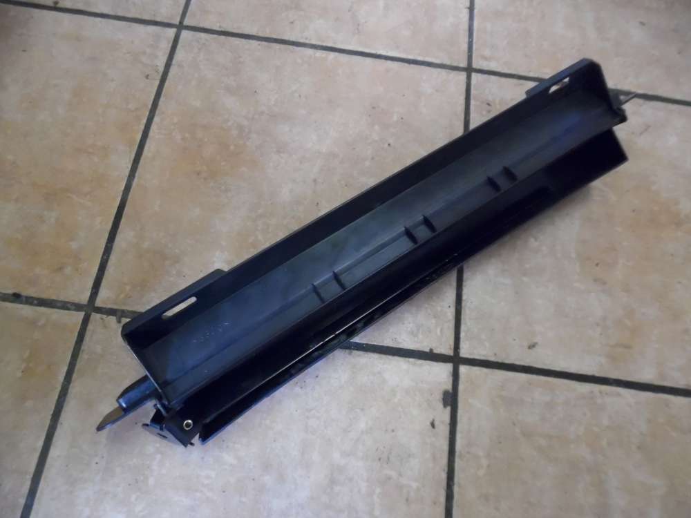 Mercedes Benz A-Klasse W168 A160 Warndreieck Halter 1688990814