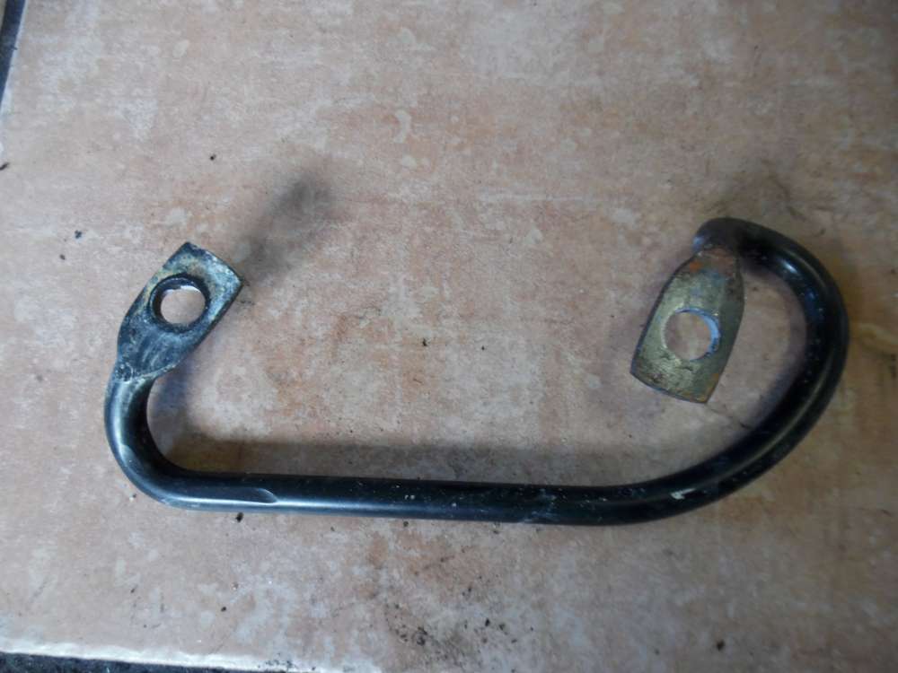 Toyota Yaris P1 Gurthalter Vorn unten Halter f?r Gurt