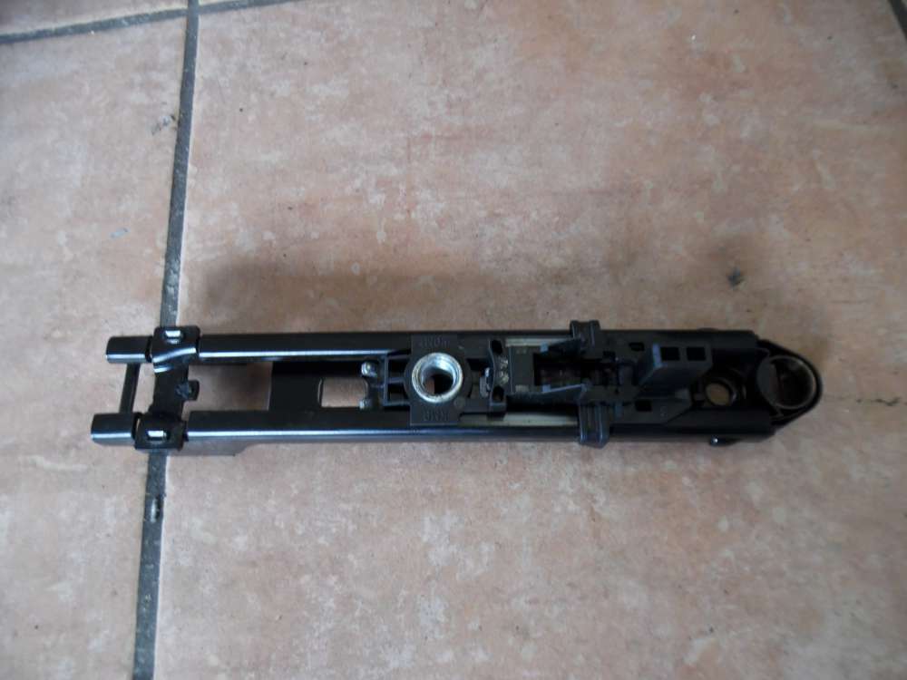 VW Golf 6 VI Höhenverstellung Vorne 5K0857819
